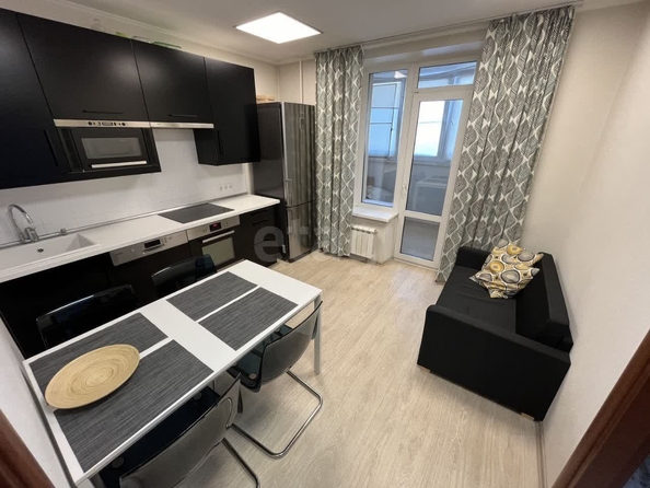 
  Сдается 1-комн. квартира, 40 м², Адриена Лежена ул, д. 27/1
. Фото 3.