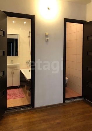 
  Продается 2-комн. квартира, 56.1 м², В. Высоцкого ул, д. 36/1
. Фото 17.