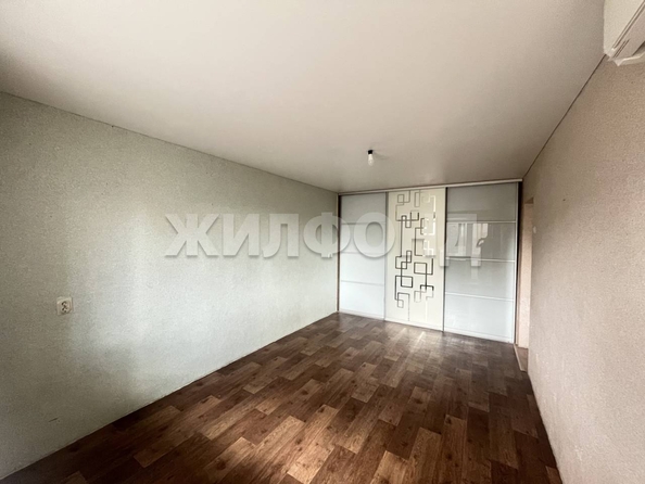 
  Продается 1-комн. квартира, 28 м², Серафимовича ул, д. 14
. Фото 1.