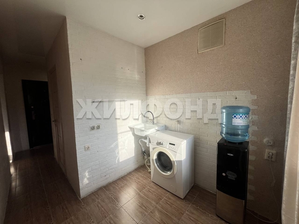 
  Продается 1-комн. квартира, 28 м², Серафимовича ул, д. 14
. Фото 5.