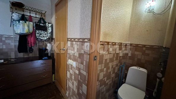 
  Продается 2-комн. квартира, 50.2 м², Троллейная ул, д. 132
. Фото 10.