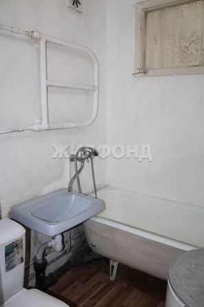 
  Продается 2-комн. квартира, 42.8 м², Барьерная ул, д. 14
. Фото 7.