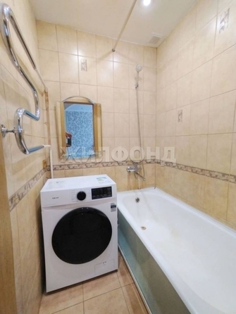 
  Продается 3-комн. квартира, 56.5 м², Горького ул, д. 10
. Фото 12.