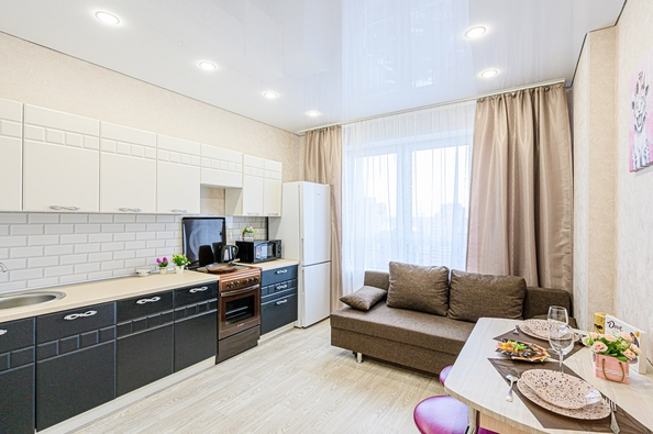 
  Сдам посуточно 2-комн. квартиру, 65 м², Большевистская ул, д. 32/1
. Фото 6.