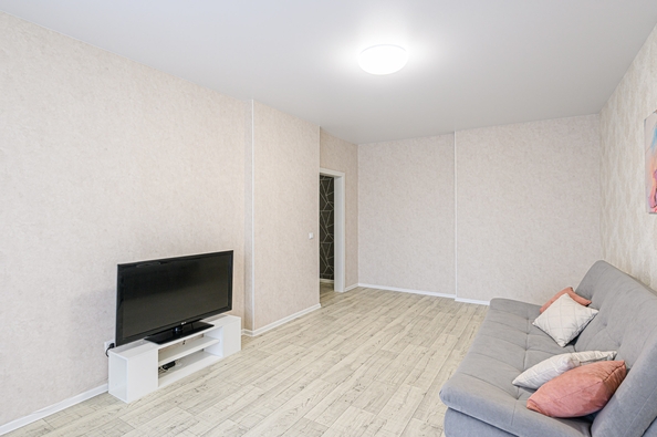 
  Сдам посуточно 2-комн. квартиру, 60 м², Большевистская ул, д. 32/1
. Фото 5.