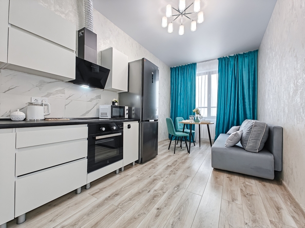 
  Сдам посуточно 2-комн. квартиру, 37 м², Военная ул, д. 51
. Фото 2.