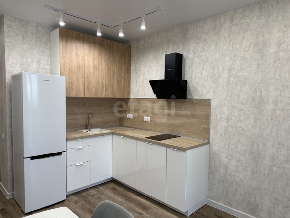 
  Сдается 1-комн. квартира, 40 м², Светлановская ул, д. 52/2
. Фото 3.