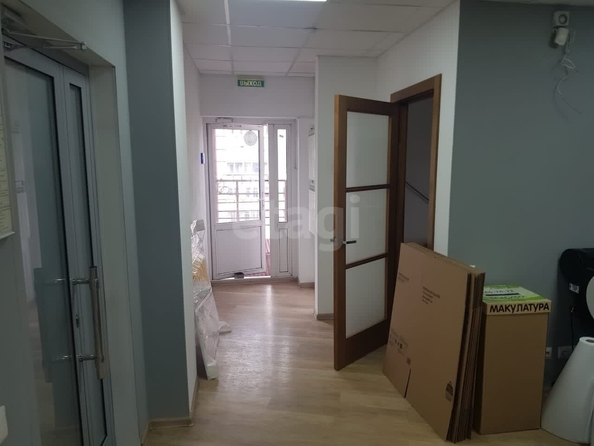
  Сдается офис, 243.6 м², Красный пр-кт, д. 14/1
. Фото 8.