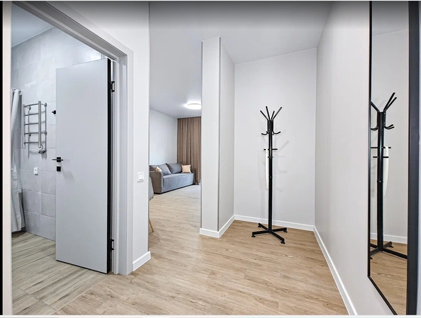 
  Сдам посуточно 2-комн. квартиру, 38 м², Владимира Заровного ул, д. 28/1
. Фото 12.