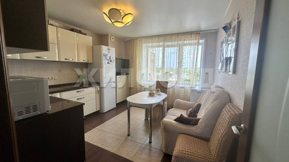 
  Продается 2-комн. квартира, 65 м², Калинина ул, д. 20
. Фото 2.