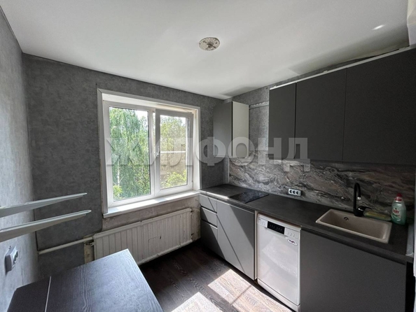 
  Продается 2-комн. квартира, 44.5 м², Новогодняя ул, д. 18
. Фото 2.