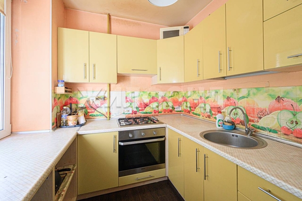 
  Продается 4-комн. квартира, 64.3 м², Дуси Ковальчук ул, д. 181а
. Фото 4.
