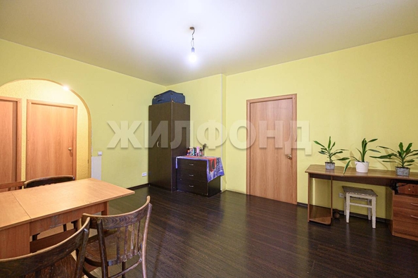 
  Продается 4-комн. квартира, 64.3 м², Дуси Ковальчук ул, д. 181а
. Фото 8.