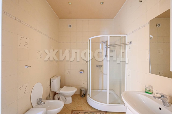 
  Продается дом, 279.9 м², Новосибирск
. Фото 12.