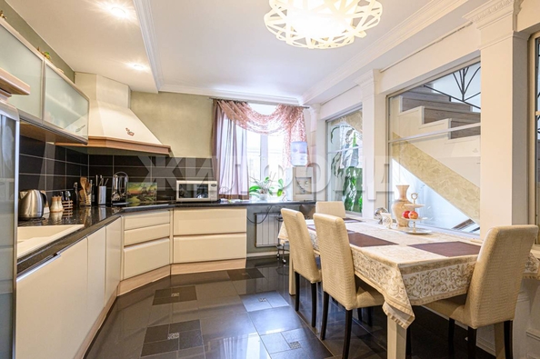 
  Продается дом, 292.7 м², Новосибирск
. Фото 3.