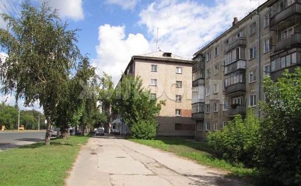 
  Продается 2-комн. квартира, 45.6 м², Жуковского ул, д. 121
. Фото 2.
