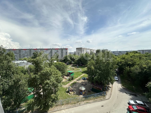 
  Продается 3-комн. квартира, 57.4 м², 9-й Гвардейской Дивизии ул, д. 25
. Фото 2.