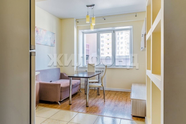 
  Продается 1-комн. квартира, 46 м², Военная ул, д. 9
. Фото 1.