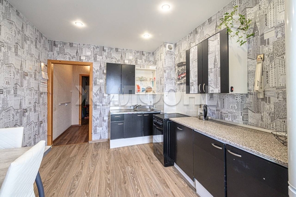 
  Продается 1-комн. квартира, 42.4 м², Виталия Потылицына ул, д. 3
. Фото 3.