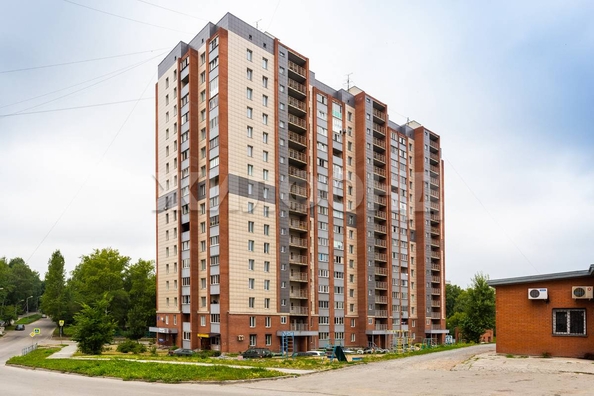 
  Продается 1-комн. квартира, 36.6 м², Толбухина ул, д. 2
. Фото 2.