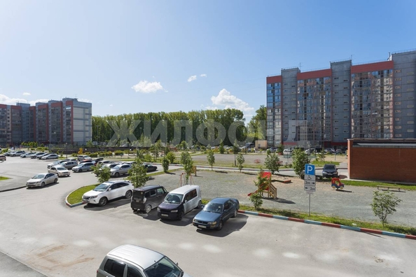 
  Продается 2-комн. квартира, 59 м², Петухова ул, д. 156
. Фото 34.