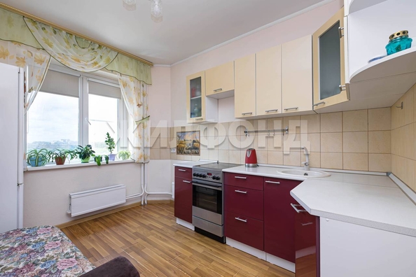 
  Продается 1-комн. квартира, 37.6 м², Связистов ул, д. 15
. Фото 13.