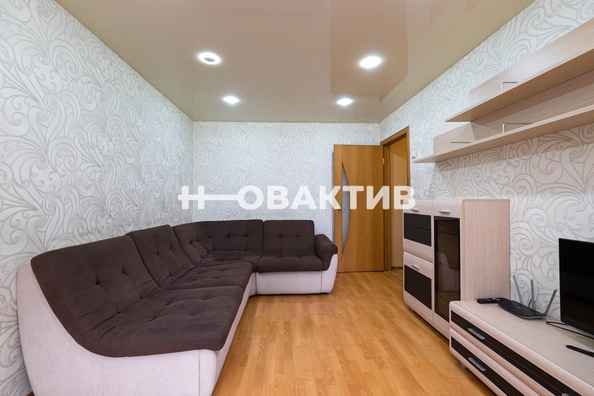 
  Продается 3-комн. квартира, 58 м², Республиканская ул, д. 15
. Фото 2.