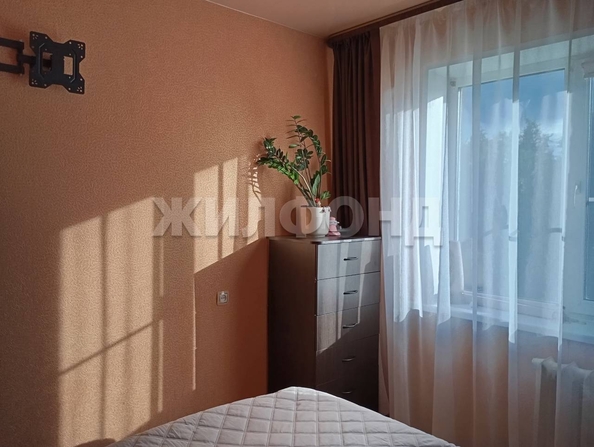 
  Продается 3-комн. квартира, 63.5 м², Военный городок ул, д. 138
. Фото 4.
