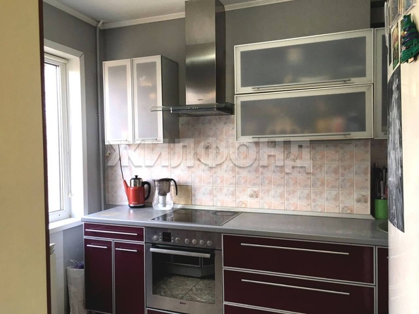
  Продается 4-комн. квартира, 71.2 м², Зорге ул, д. 185/1
. Фото 11.
