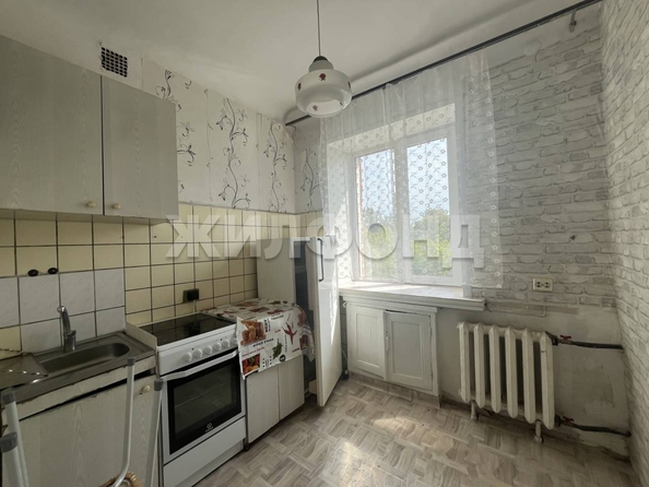 
  Продается 1-комн. квартира, 31.2 м², Молодежи б-р, д. 2
. Фото 3.