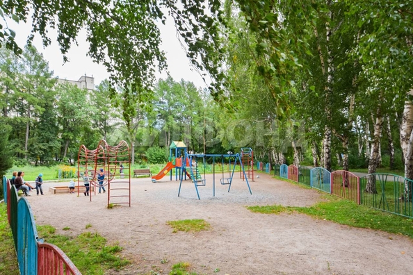 
  Продается 2-комн. квартира, 50.6 м², Добролюбова ул, д. 162/1
. Фото 2.