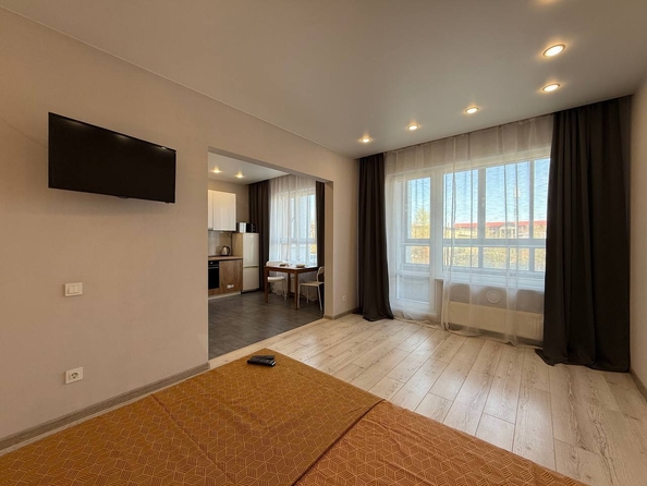 
  Сдается посуточно 1-комн. квартира, 40 м², Николая Островского ул, д. 195
. Фото 10.