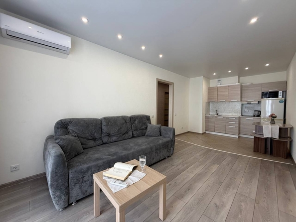 
  Сдается посуточно 1-комн. квартира, 40 м², Немировича-Данченко ул, д. 148/2
. Фото 1.