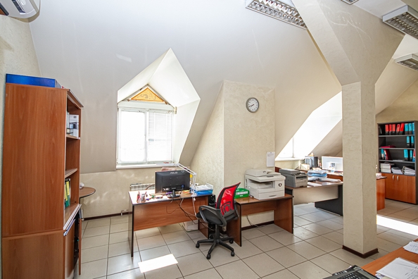 
  Продам 3-комн. квартиру, 150.1 м², Кошурникова ул, д. 53/1
. Фото 8.