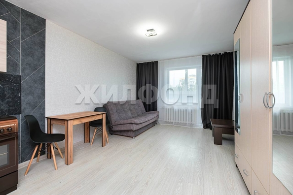
  Продается 1-комн. квартира, 29 м², Зорге ул, д. 98
. Фото 2.