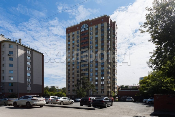 
  Продается 1-комн. квартира, 40.4 м², Серебряные ключи ул, д. 6
. Фото 2.
