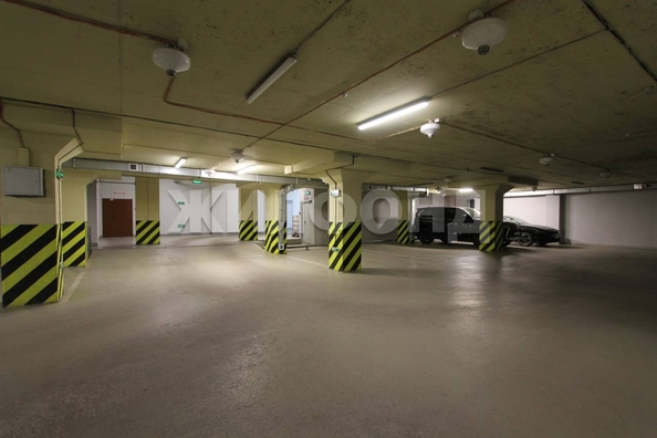 
  Продается 3-комн. квартира, 55 м², Кавалерийская ул, д. 7
. Фото 8.