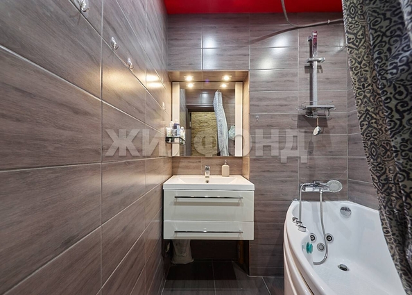 
  Продается 4-комн. квартира, 72.6 м², Новая Заря ул, д. 11
. Фото 13.