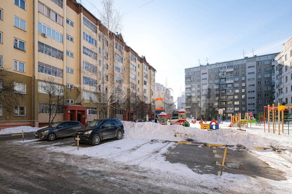 
  Продается 3-комн. квартира, 63.7 м², Новосибирская ул, д. 12
. Фото 37.
