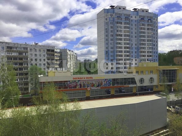 
  Продается 2-комн. квартира, 44.6 м², Есенина ул, д. 12
. Фото 9.