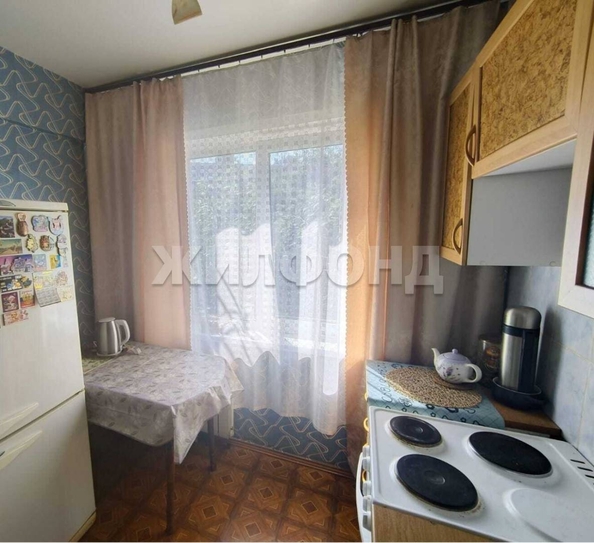 
  Продается 2-комн. квартира, 46 м², Сибирская ул, д. 28
. Фото 2.