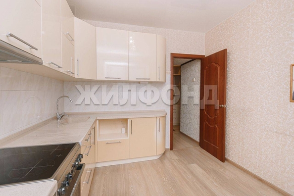 
  Продается 3-комн. квартира, 61.4 м², Земнухова ул, д. 5/1
. Фото 2.