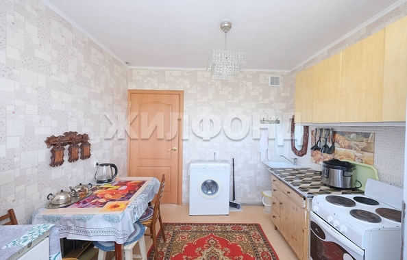 
  Продается 2-комн. квартира, 52.8 м², Петухова ул, д. 130/1
. Фото 9.