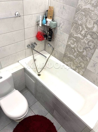 
  Продается 3-комн. квартира, 65 м², Пионерский пер, д. 13
. Фото 10.