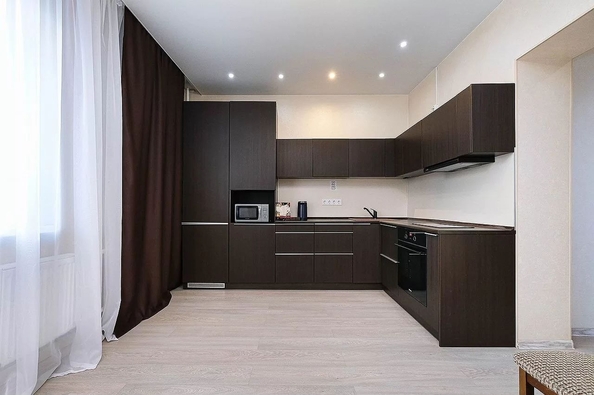 
  Сдается посуточно 1-комн. квартира, 40 м², Фабричная ул, д. 22
. Фото 8.