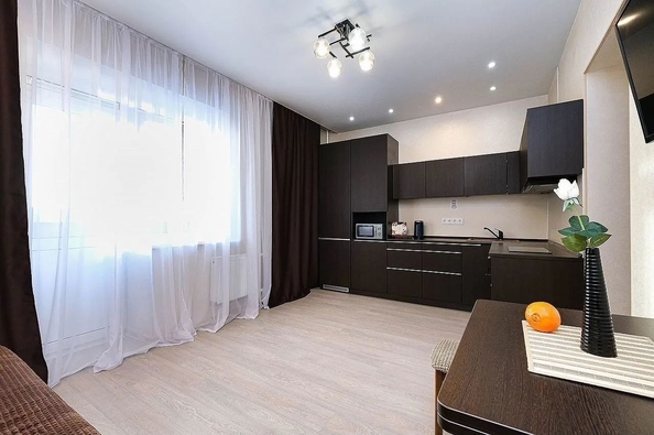 
  Сдается посуточно 1-комн. квартира, 40 м², Фабричная ул, д. 22
. Фото 9.