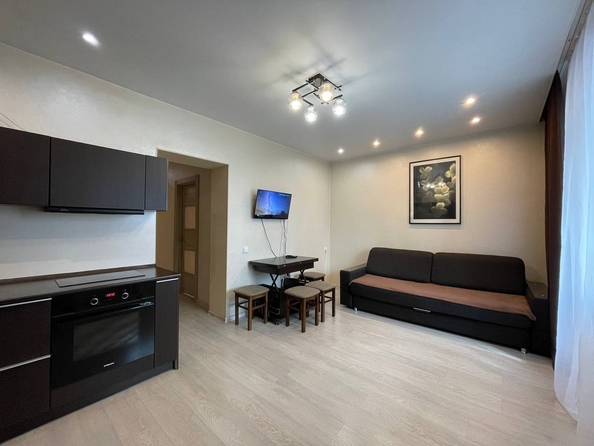 
  Сдается посуточно 1-комн. квартира, 40 м², Фабричная ул, д. 22
. Фото 5.