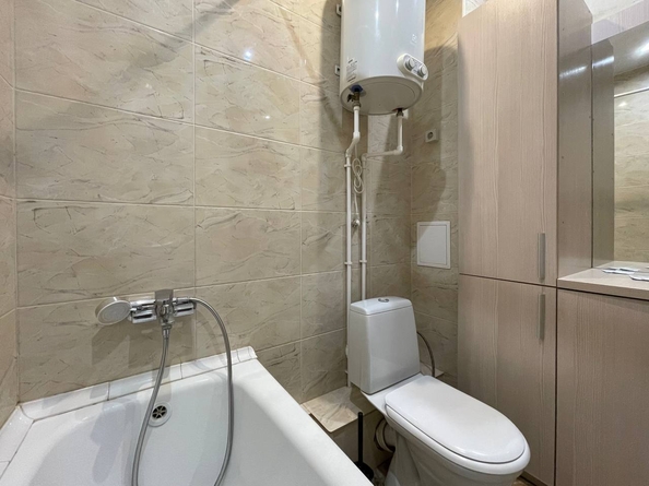 
  Сдается посуточно 1-комн. квартира, 40 м², Фабричная ул, д. 22
. Фото 16.