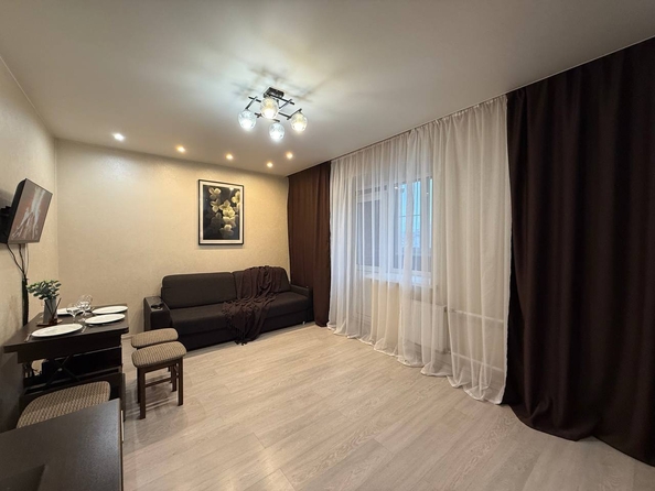 
  Сдается посуточно 1-комн. квартира, 40 м², Фабричная ул, д. 22
. Фото 13.