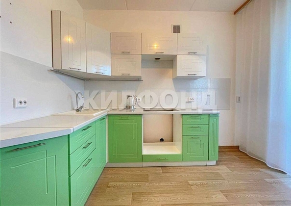 
  Продается 1-комн. квартира, 37.9 м², Рассветная ул, д. 10
. Фото 3.